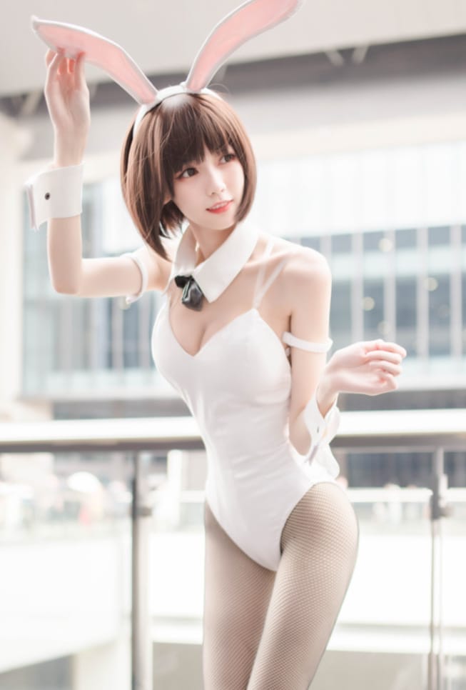 你的负卿 –NO.11 圣人惠兔女郎[23P/105MB]-客模COSER写真收藏网