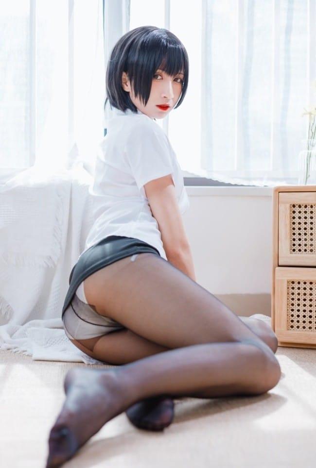 贝儿酱Miki – OL装 [31P-289MB]-客模COSER写真收藏网