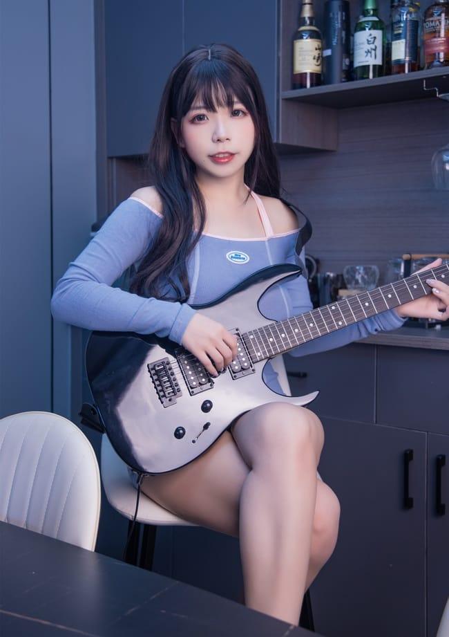 无颜小天使wy –NO.15 吉他妹妹2.0[25P-370MB]-客模COSER写真收藏网