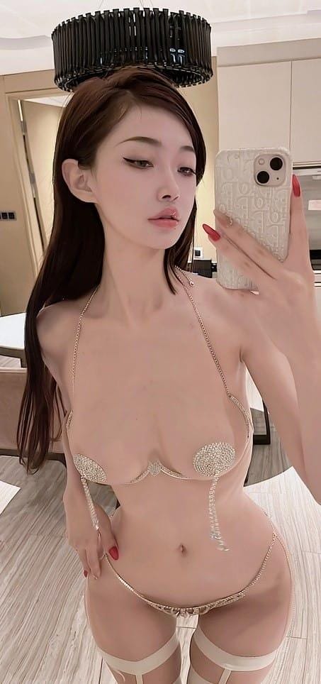 [微密圈]脸红Dearie –粉红肉体[28P-84MB]-客模COSER写真收藏网