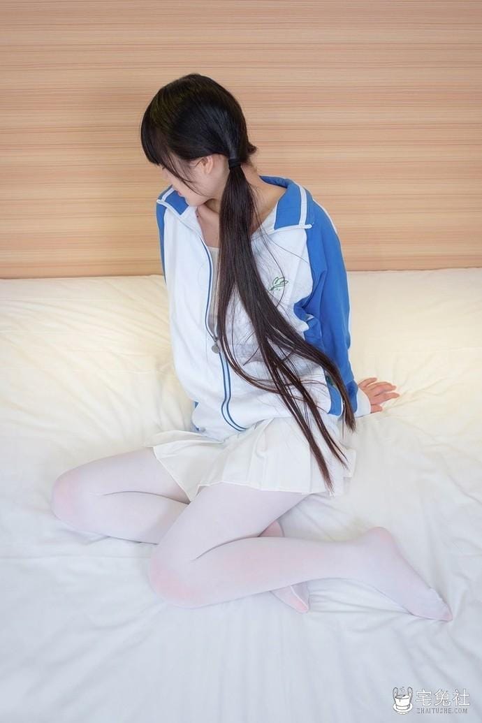 西尔酱白校服写真合集初恋感炸裂!民国制服美得让人上头! 西尔酱白校服写真合集初恋感炸裂!民国制服美得让人上头!