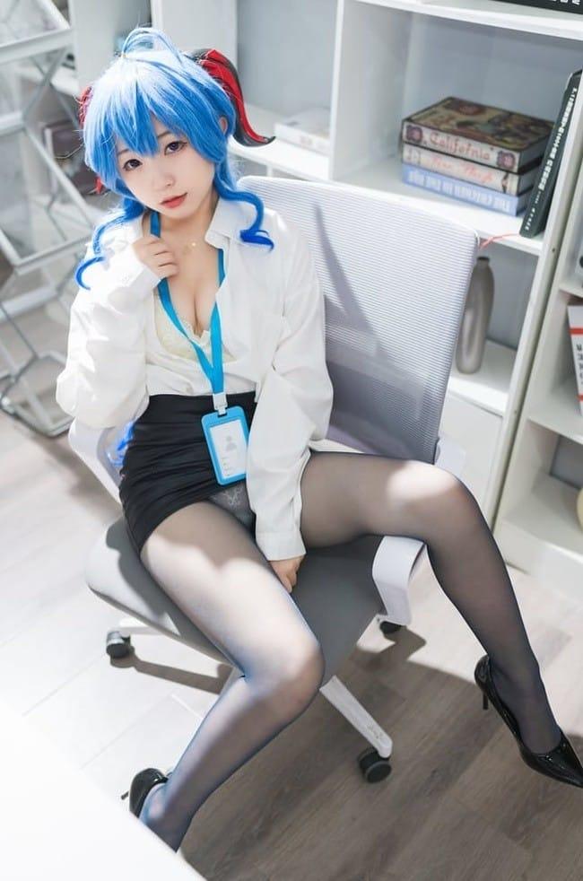 花铃 – NO.19 甘雨秘书ol [93P-574M]-客模COSER写真收藏网