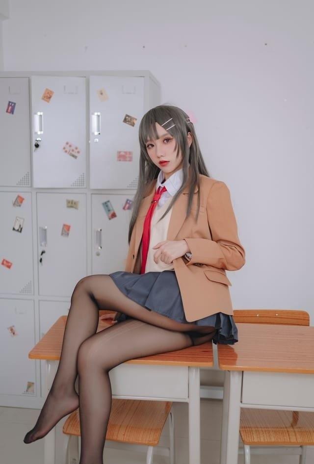 果咩酱w – NO.043 麻衣校服[30P-434M]-客模COSER写真收藏网