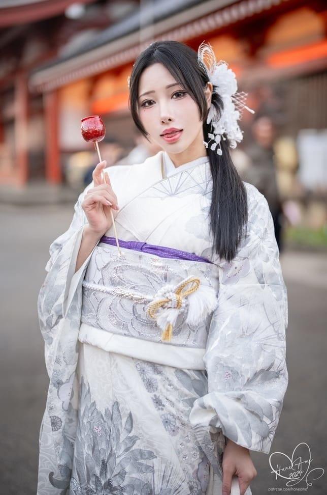 雨波_HaneAme – NO.303 Original 2024 New year Silver Kimono（银钿和服 – 2024新年）[33P-86M]-客模COSER写真收藏网