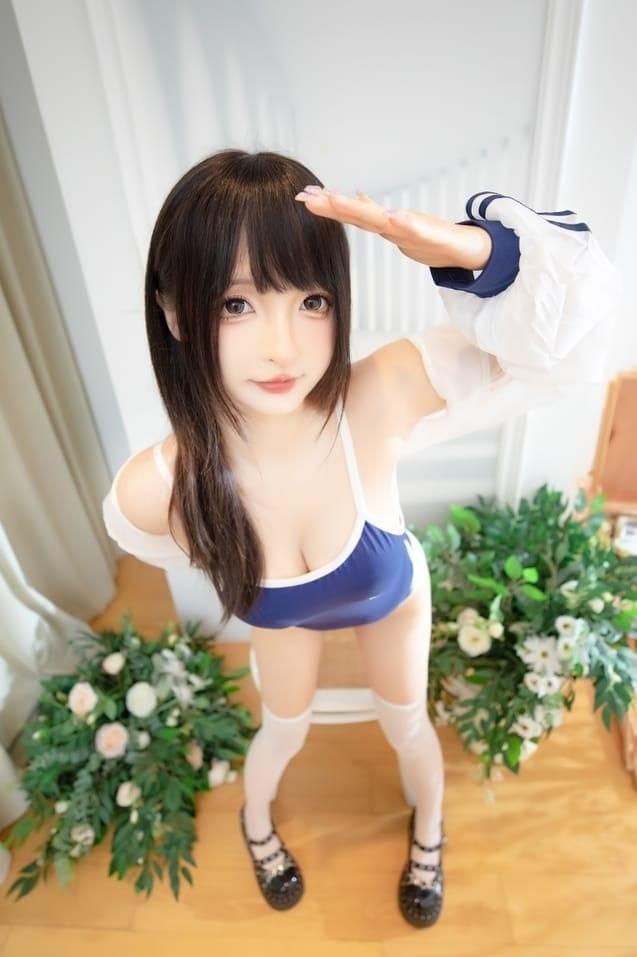 神楽坂真冬 – NO.160 夏日泳装 [75P2V-423M]-客模COSER写真收藏网