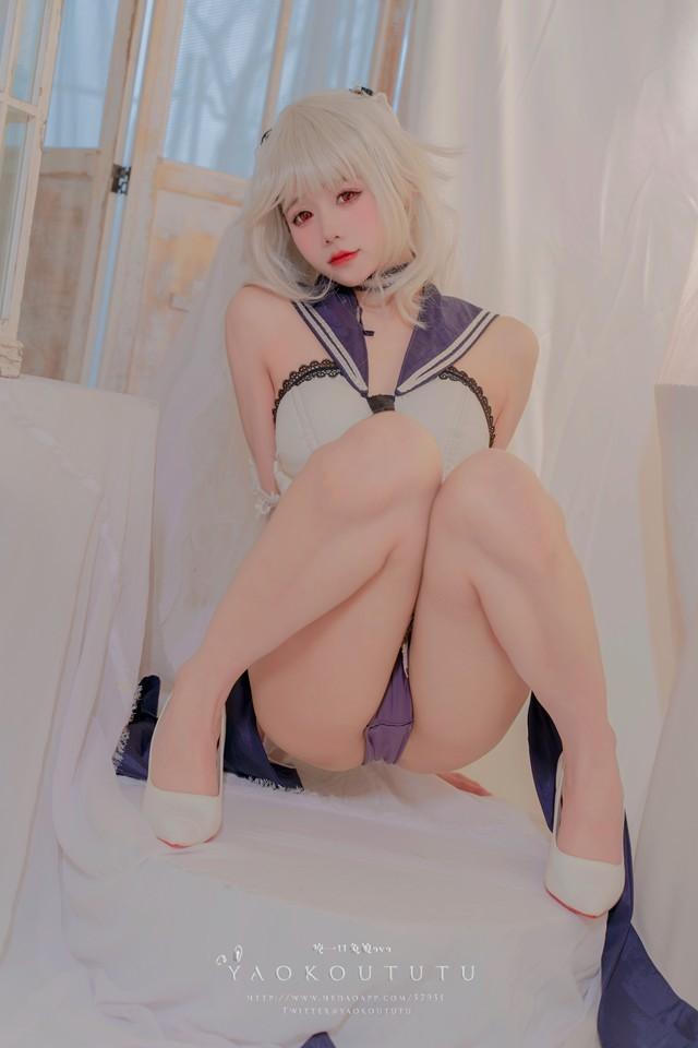 咬一口兔娘(yiko湿润兔) – 九月T3专属特典『梳妆的大小姐-可畏』[57P 925MB]-客模COS写真收藏网