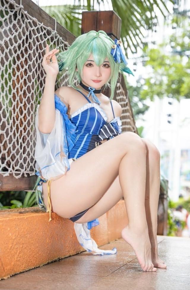 是三不是世w – NO.40 砂糖泳装[44P-129MB]-客模COS写真收藏网