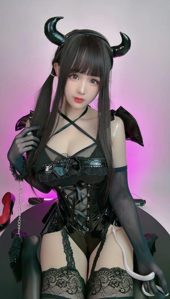 miko酱ww NO.32 mikoの蛇蝎魅魔 [31P-348M]-客模COS写真收藏网