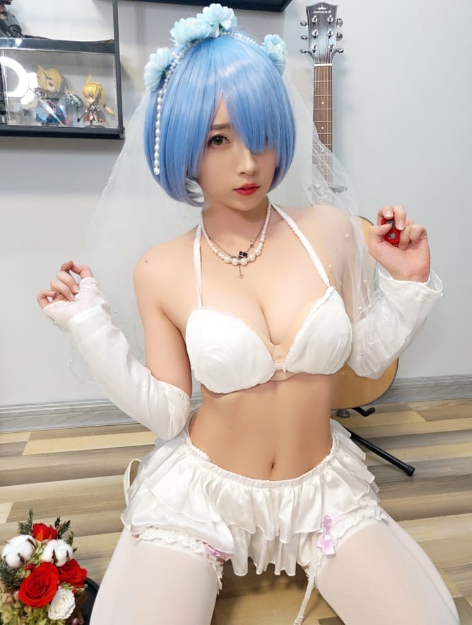 小女巫露娜 – 写真图片合集【持续更新中】-客模COS写真收藏网
