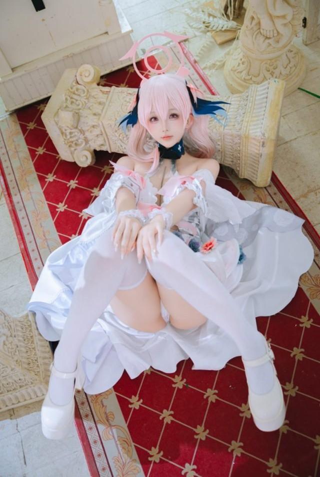 日奈娇 – NO.213 蔚蓝档案-下江小春花嫁[26P-170MB]-客模COS写真收藏网