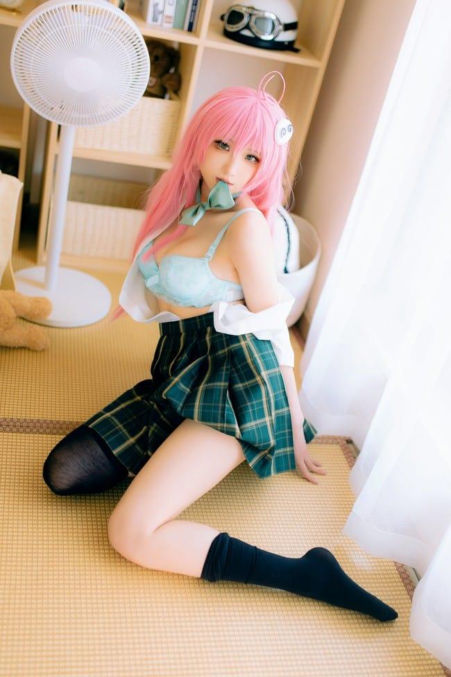 瓦斯塔亚小龙虾 – NO.09 校服 [17P-155MB]-客模COS写真收藏网