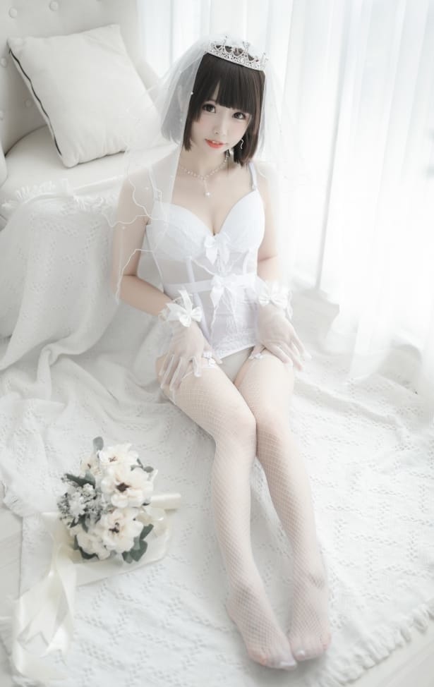十万珍吱伏特 – 写真图片合集【持续更新中】-客模COS写真收藏网