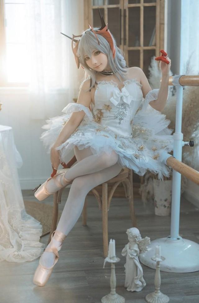 是三不是世w – NO.45 明日方舟-W芭蕾[27P-190MB]-客模COS写真收藏网