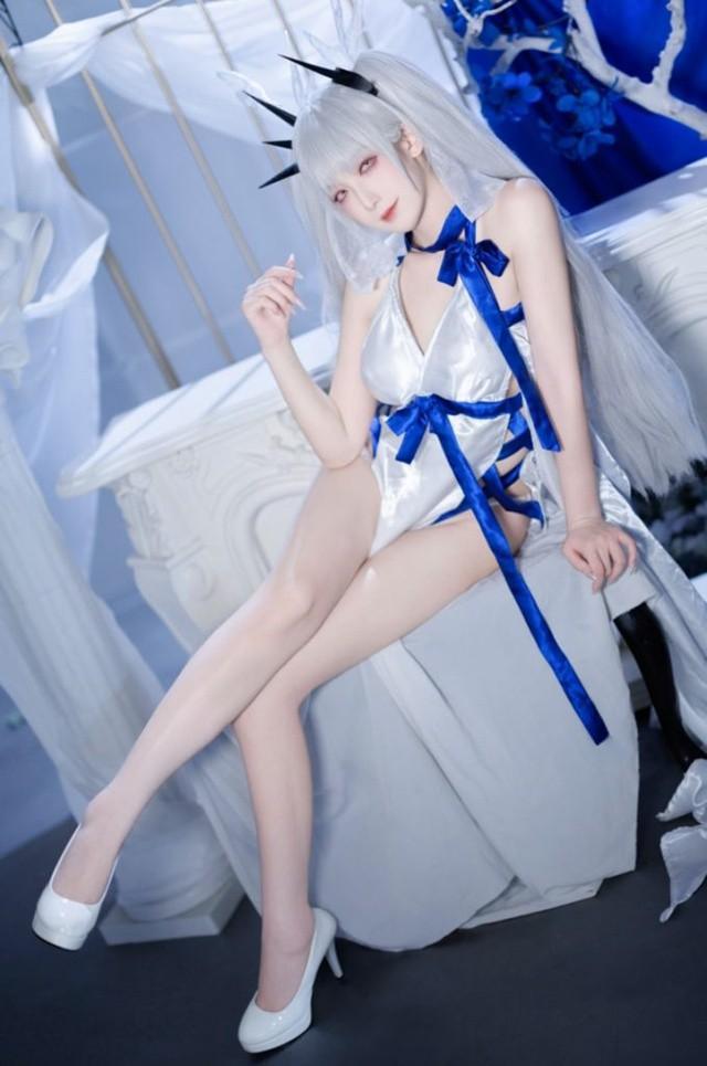 封疆疆v – NO.72 可畏礼服 [32P-935MB]-客模COS写真收藏网
