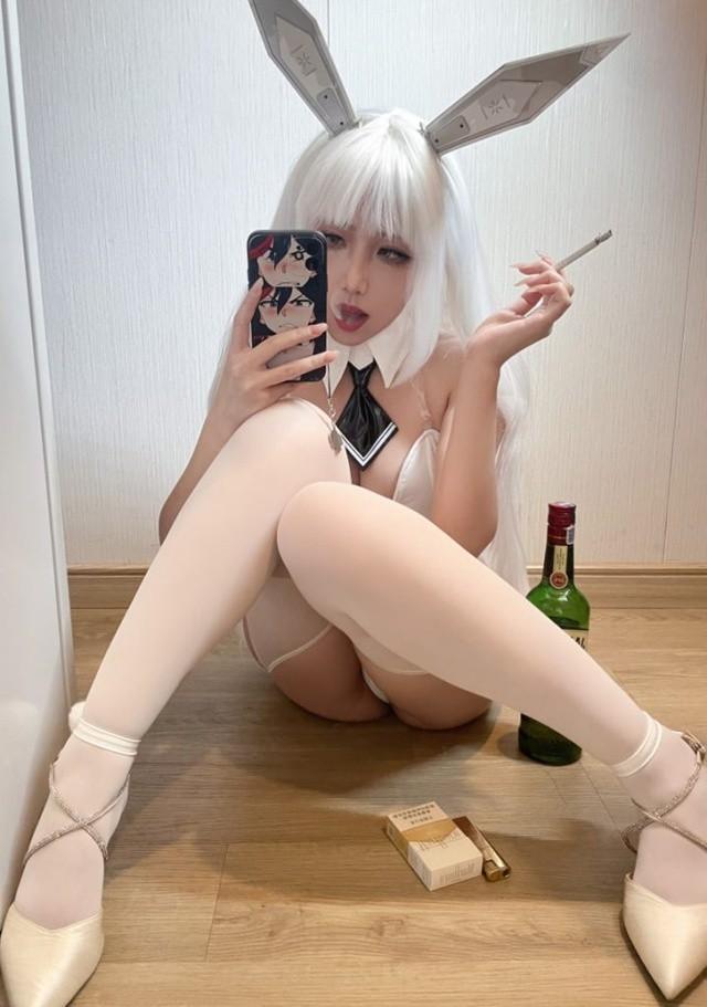 绞肉姬 – 白兔布兰尔 [11P-29MB]-客模COS写真收藏网