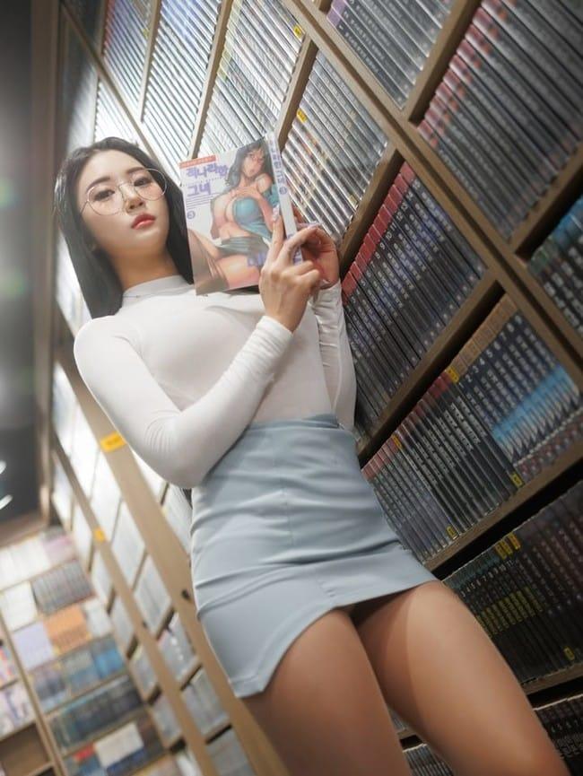 Bomi (보미) – NO.91 [Bimilstory] Vol.38 Part-timer Girl at a Comic Book Cafe (Part 1)[115P3V-5.80G]-客模COS写真收藏网