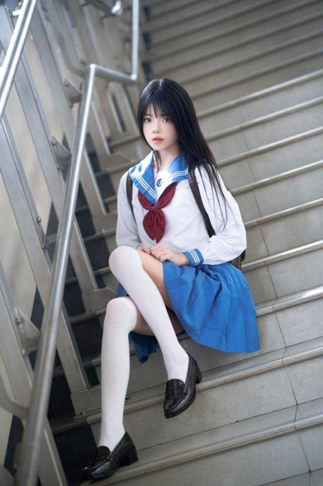 桜桃喵 – NO.211 地铁JK[33P-304MB]-客模COS写真收藏网