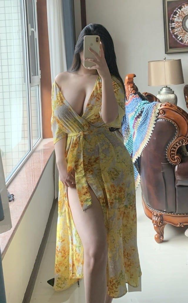[微密圈]玫玫mm – 黄色战袍[5P2V-84MB]-客模COS写真收藏网