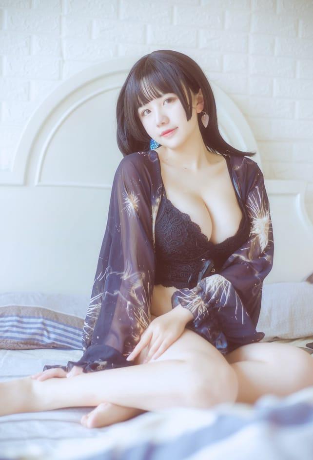 阿半今天很开心 – NO.016 黑色吊带[23P-220MB]-客模COS写真收藏网