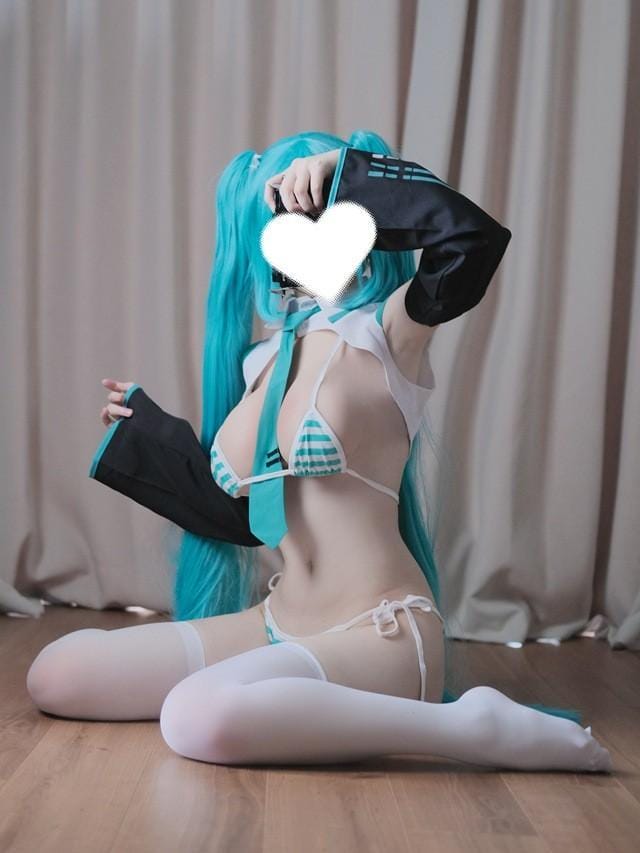 幼愛youmeko – NO.30 初音未来 (VOCALOID)[17P-89MB]-客模COS写真收藏网