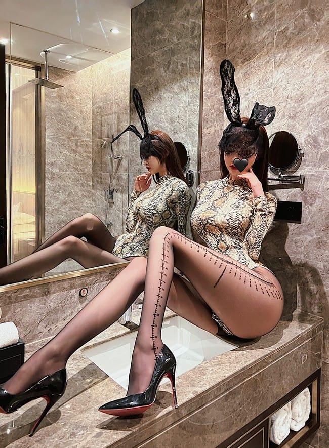 [微密圈]脸红Dearie –迷人蛇精 [15P1V-62MB]-客模COS写真收藏网