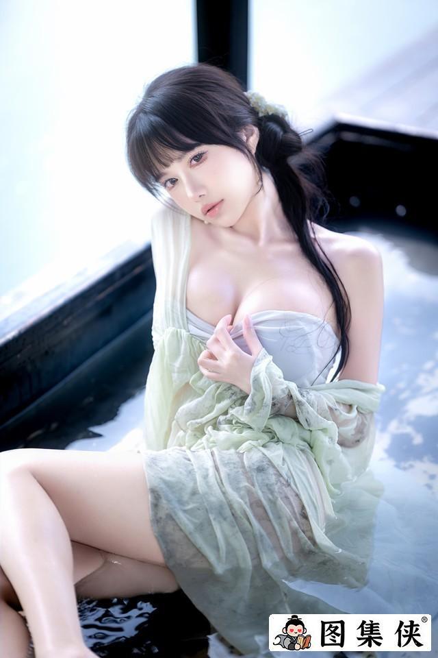Shika小鹿鹿 – NO.140 江南水色 [65P3V-1.04GB]-客模COS写真收藏网