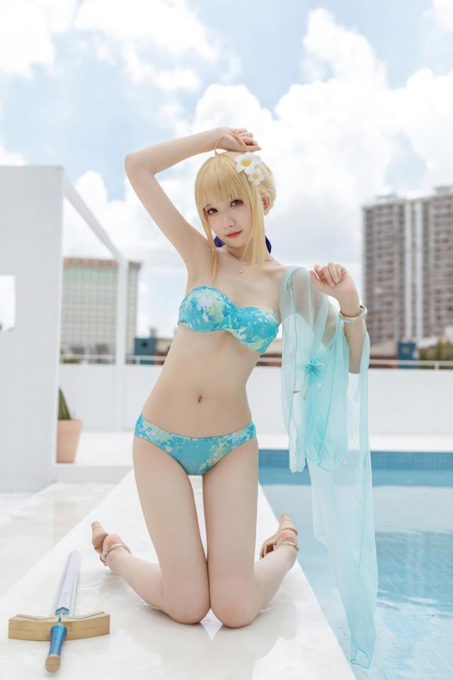 封疆疆v – NO.82 FGO Saber 泳装[49P-402MB]-客模COS写真收藏网